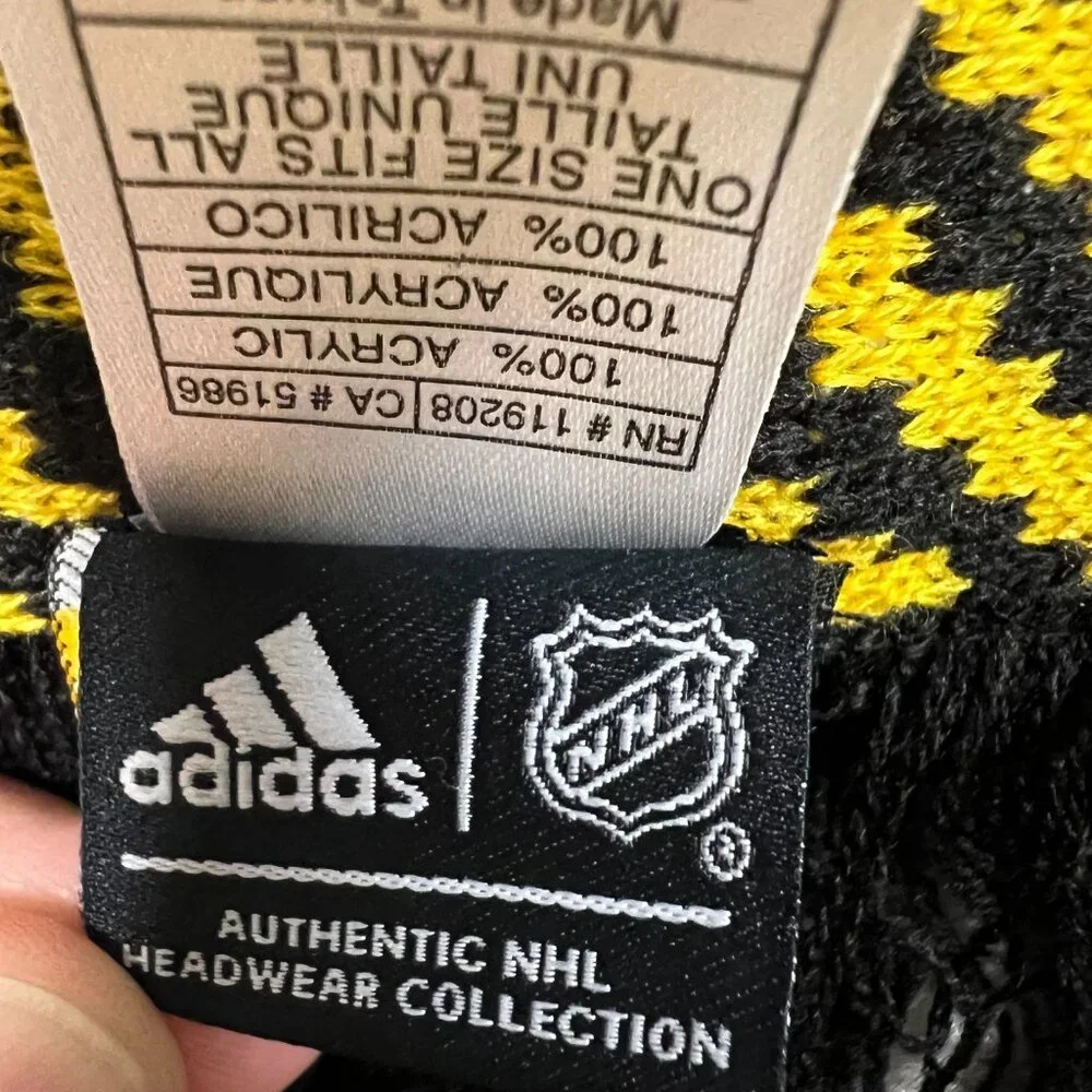 Adidas Unisex One‎ Size Yellow Black Knit NHL Pittsburgh Penguins Hockey Scarf